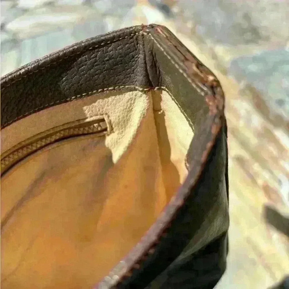 GUCCI OLDGUCCI
OneShoulderBag Unisex
“One of one. Will not relist.” - Picture 10 of 15